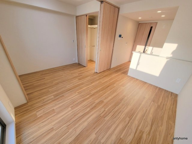 Ｊ．ＧＲＡＮ　Ｃｏｕｒｔ京町堀　仲介手数料無料の居間・リビング