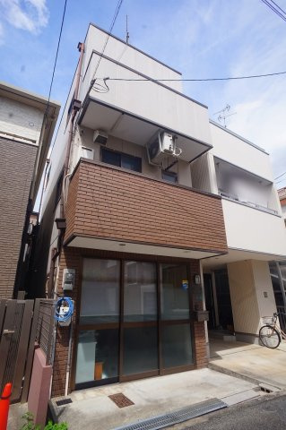 【外観】 | 平野区平野宮町2丁目 | 【鉄骨造☆事務所スペース有り（車庫としての利用も可）】ローン返済目安：月々約39024円（頭金0円、変動金利0.875％、返済期間40年、ボーナス払い無しで試算しています）