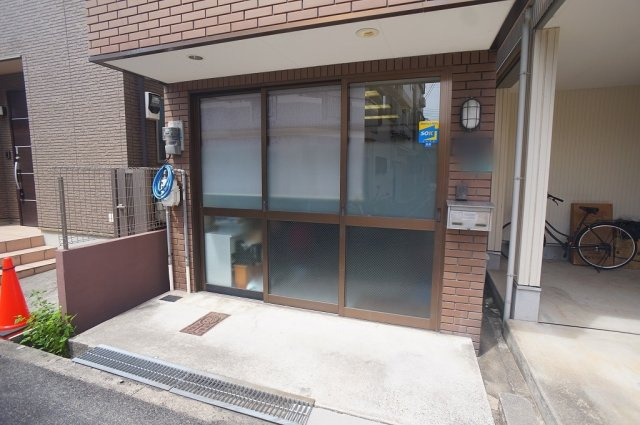 【外観】 | 平野区平野宮町2丁目 | こちらのアプローチにも軽自動車駐車可能です♪