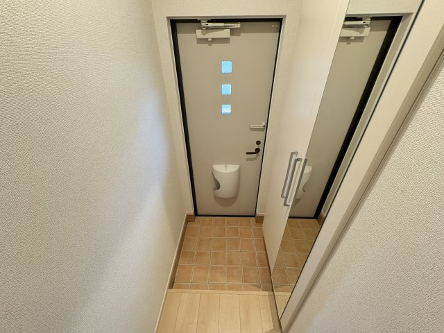 フィオーレ2番館の玄関