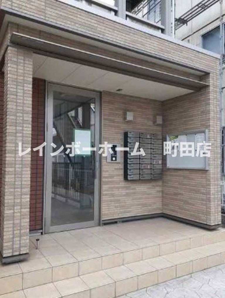 ａｕｂｅ　ｎｅｏ※初期費用分割あと払いサービス利用可能物件のエントランス