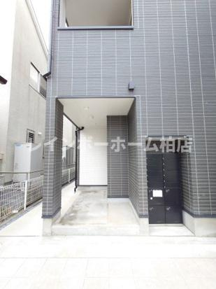 特典：仲介手数料が無料です!!のエントランス|建物の内部です