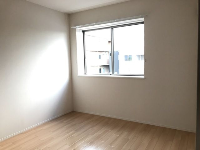 コンフォート三里木Ａ棟の寝室