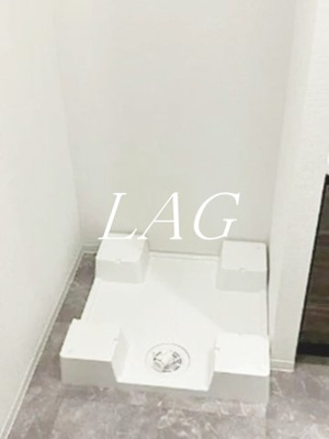 【設備】 | LUMEED蒲田南 | 室内洗濯機置場です。