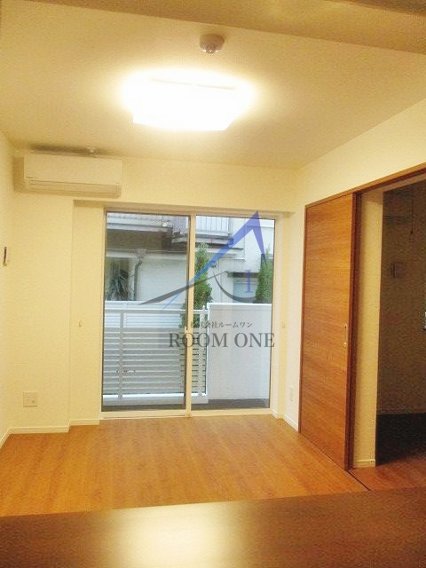 SOCIETY IKEGAMIの居間・リビング|洋室のお部屋です。