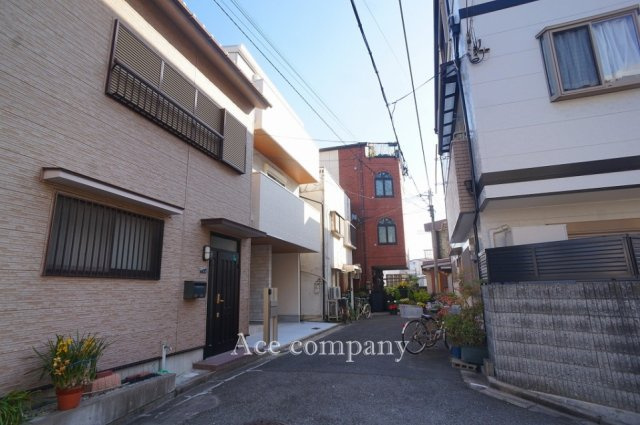【前面道路含む現地写真】 | 平野区瓜破東4丁目 | 【前面道路：幅員4ｍ】前道は通り抜けができず、交通量少なめです♪