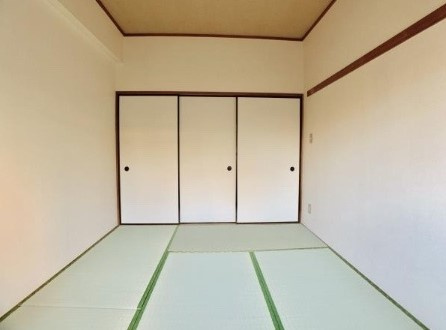 ヴェーネル滝沢の和室