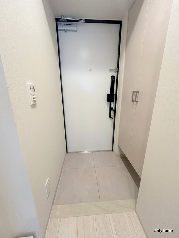 ルフォンプログレ天満橋マークス　仲介手数料無料の玄関