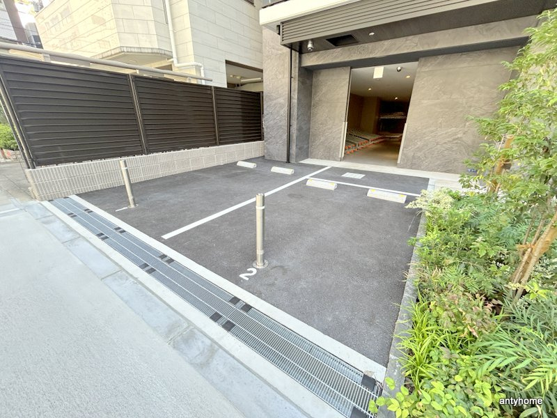 ルフォンプログレ天満橋マークス　仲介手数料無料の駐車場