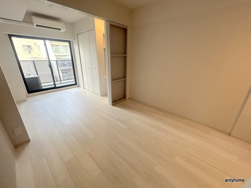 ルフォンプログレ天満橋マークス　仲介手数料無料の居間・リビング