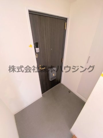 【玄関】 | 　バーレン池田 | 毎日通る玄関はこちらです