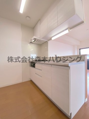 【キッチン】 | 　バーレン池田 | キッチンでお料理をお楽しみください