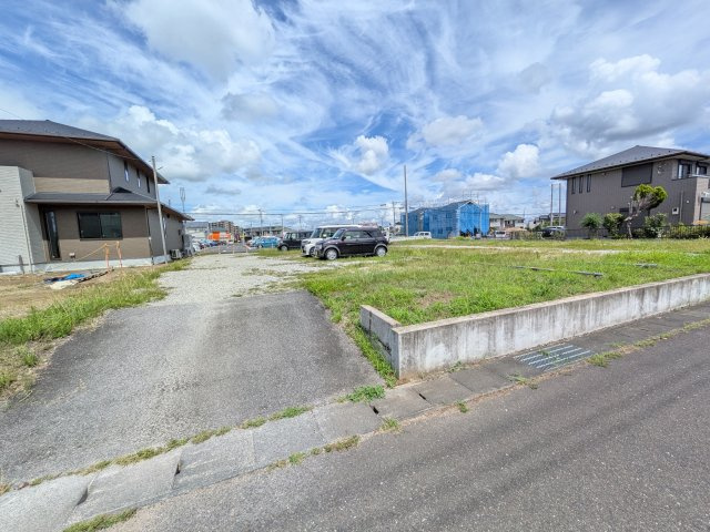 取手市藤代南　4期　売地　2号地の前面道路含む現地写真