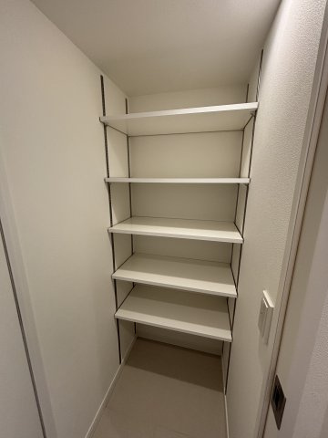 デュオフラッツ仙台木町通エアリの収納|別号室参考