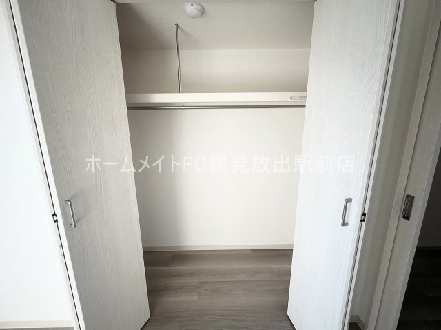 東大阪市川俣３丁目の賃貸マンションの収納