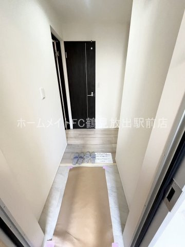 大阪市城東区東中浜５丁目のアパートの玄関