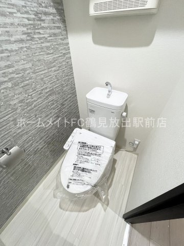 大阪市城東区東中浜５丁目のアパートのトイレ