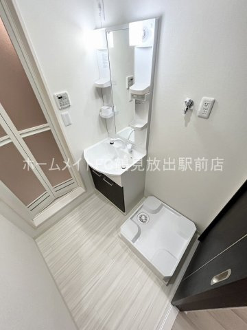 大阪市城東区東中浜５丁目のアパートの洗面所