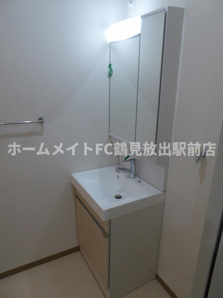 大阪市城東区新喜多東２丁目のアパートの独立洗面台