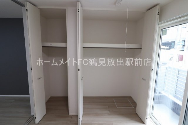 東大阪市高井田本通７丁目のアパートの収納