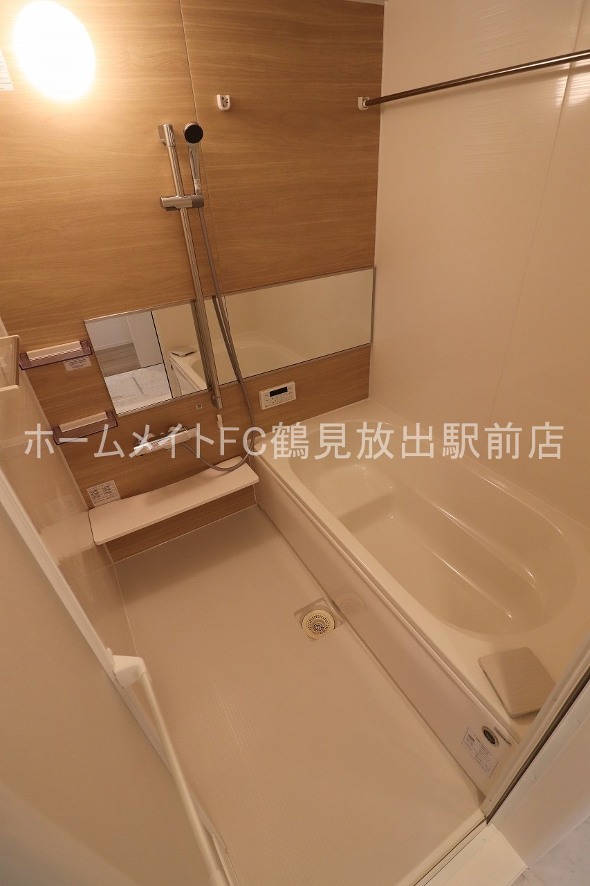 東大阪市高井田本通７丁目のアパートの浴室