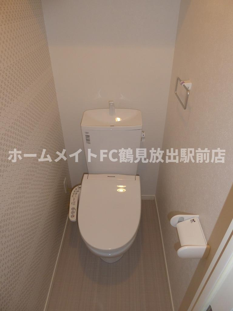 大阪市鶴見区茨田大宮４丁目のアパートのトイレ