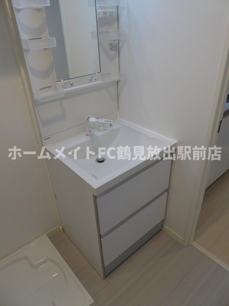 大阪市鶴見区茨田大宮４丁目のアパートの独立洗面台