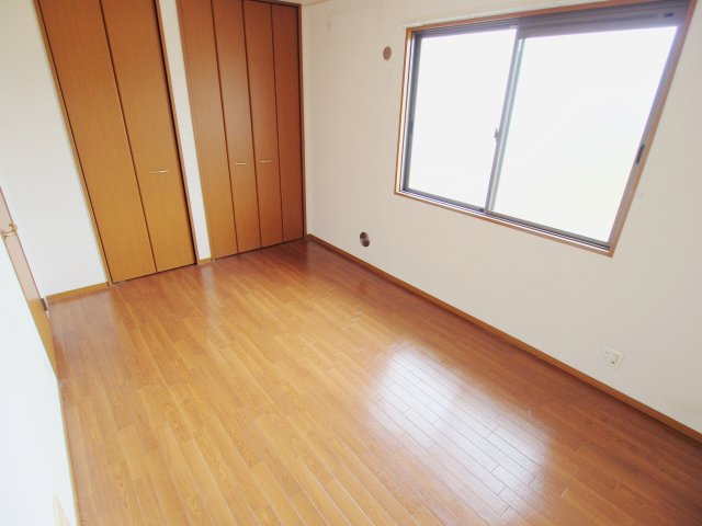 リヴェール小田　B棟の居間・リビング|※別部屋の写真です。参考下さい。改装中。