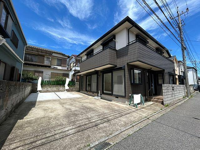 鎌ケ谷市東鎌ケ谷２丁目１８－３３の前面道路含む現地写真|現地外観