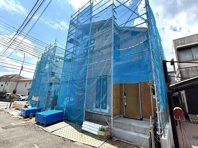市川市東菅野１丁目２０５０番の前面道路含む現地写真|C号棟側からの撮影。
