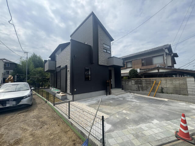 ブルーミングガーデン　市川市北方３丁目１棟／１期１号棟の駐車場|外観