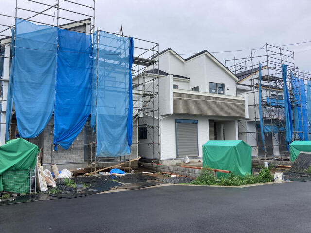 ブルーミングガーデン　船橋Ⅱ期（二和東５丁目）３２棟／２期２４号棟の前面道路含む現地写真|24号棟外観