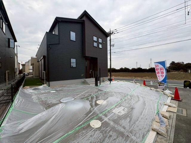 ４２７３船橋市二和西２６期１４棟の前面道路含む現地写真