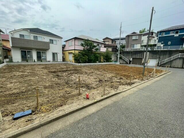 船橋市飯山満町３丁目１５７５番の前面道路含む現地写真|着工前の分譲地です