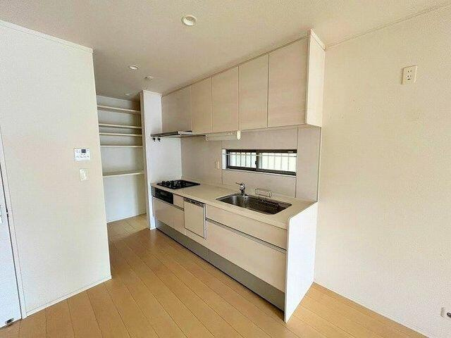 船橋市咲が丘４丁目１２－３２のキッチン