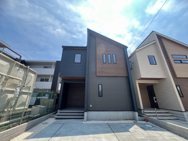 ブルーミングガーデン　松戸市小金原５丁目２棟／１期２号棟の外観