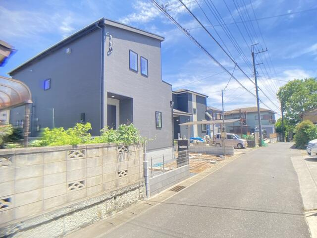 松戸市根木内２５－１期の前面道路含む現地写真|北側からの外観及び道路状況