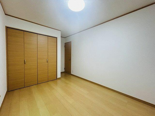 松戸市中和倉３１２－２の洋室