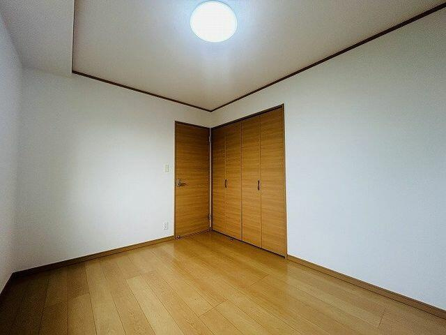 松戸市中和倉３１２－２の洋室