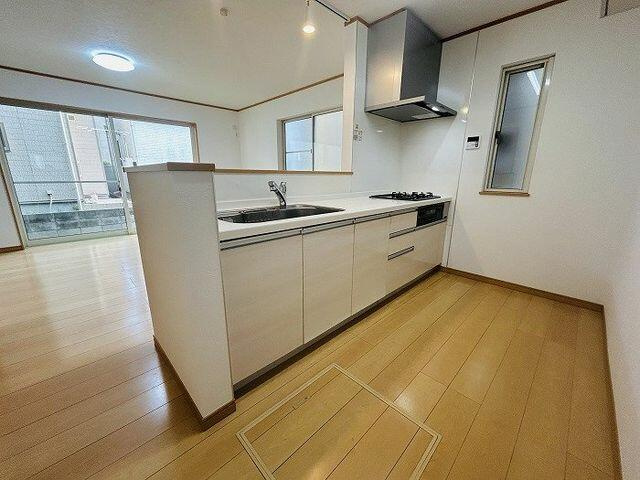 松戸市中和倉３１２－２のキッチン