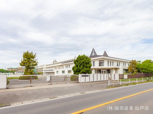 松戸市中金杉４丁目２１６番の周辺|松戸市立小金北中学校まで990m