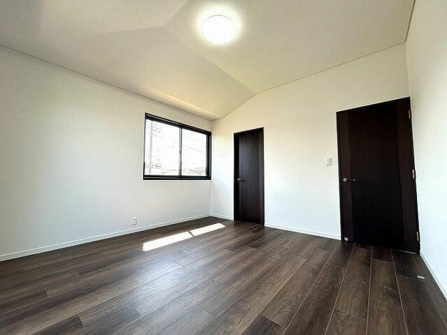 柏市しいの木台５丁目２－４の洋室|２Ｆ南西８帖洋室の様子です