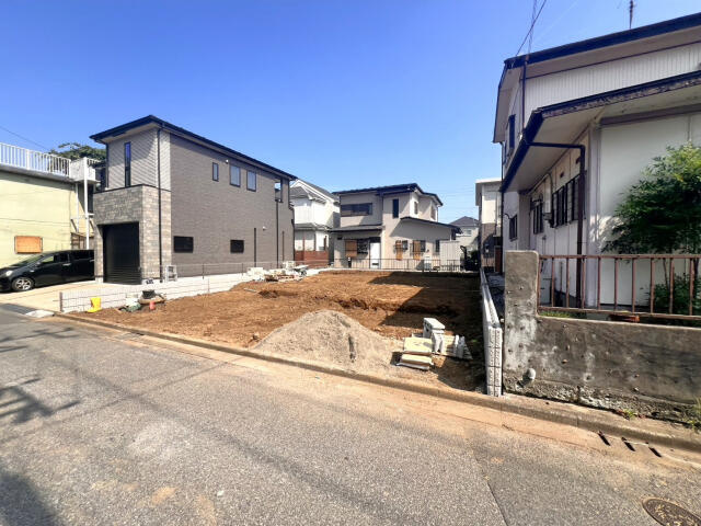 ブルーミングガーデン　柏市南逆井６丁目１棟／１期１号棟の前面道路含む現地写真|販売現地