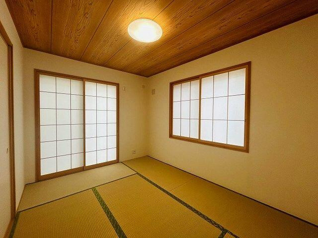 柏市東柏２丁目８－１９の和室|１階和室６帖の様子。