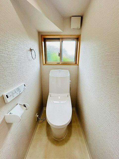 柏市東柏２丁目８－１９のトイレ|１階トイレの様子