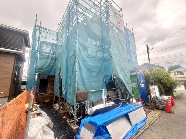 ブルーミングガーデン　柏市西原３丁目１棟／１期１号棟の前面道路含む現地写真|外観写真（6/21撮影）