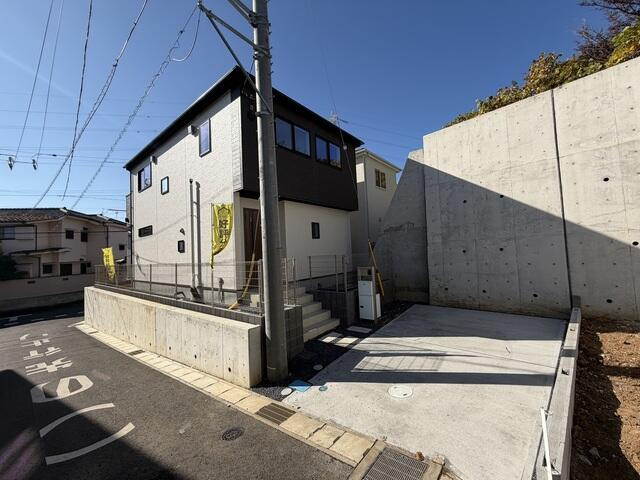 柏市酒井根　第１期の前面道路含む現地写真