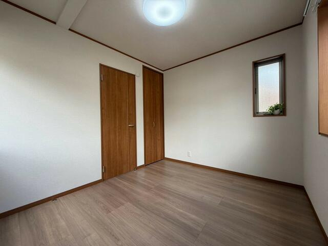 流山市鰭ヶ崎１６００－９（戸建）の洋室