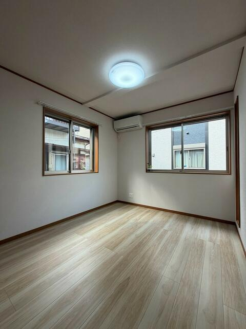 流山市鰭ヶ崎１６００－９（戸建）の洋室
