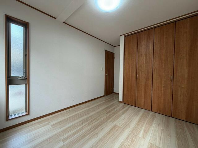 流山市鰭ヶ崎１６００－９（戸建）の洋室